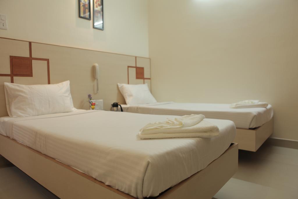Our Nest Hotell Hyderabad Exteriör bild